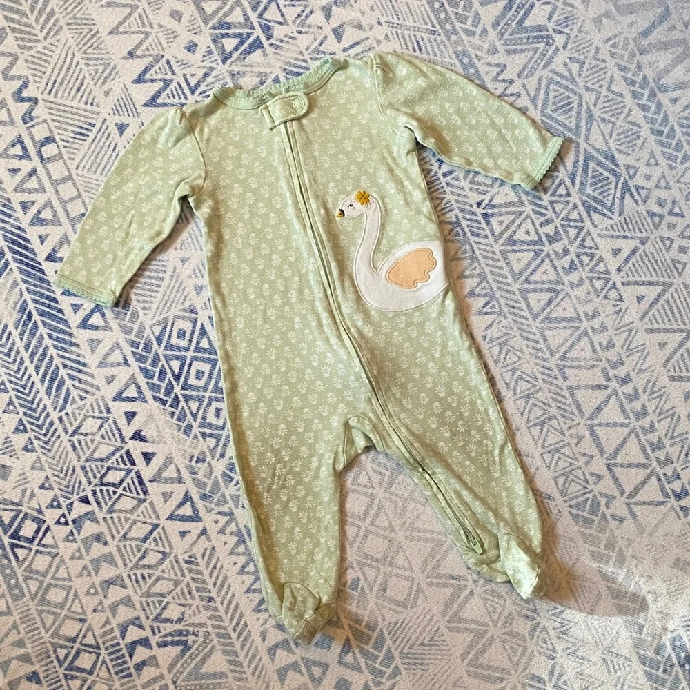 Carter’s 6 Month Swan Onsie